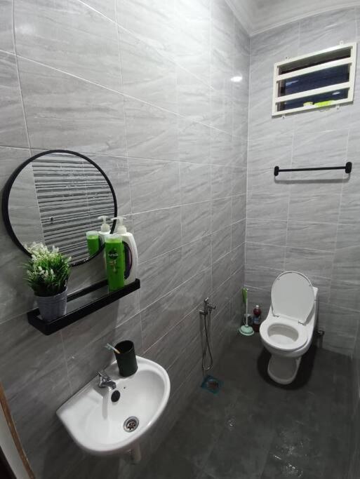 3Bedrooms,2Bath, Wifi, Netflix,Toileteries,Aircond Куала Теренгану Екстериор снимка